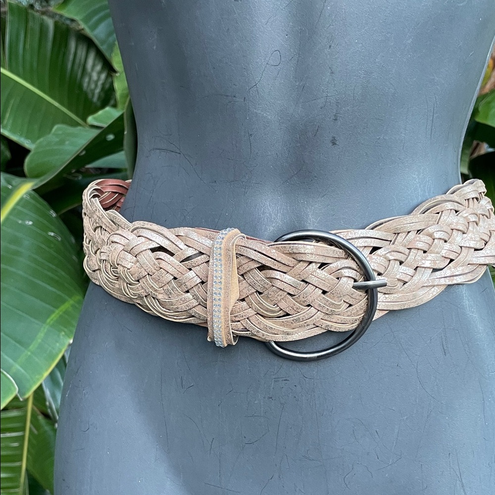 Champagne, silver woven statement belt with rhinestone close